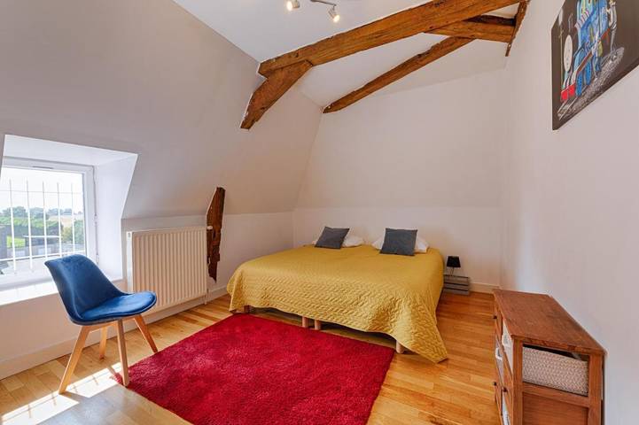 Location de vacances pour 12 personnes, adapté aux familles à Bons-Tassilly