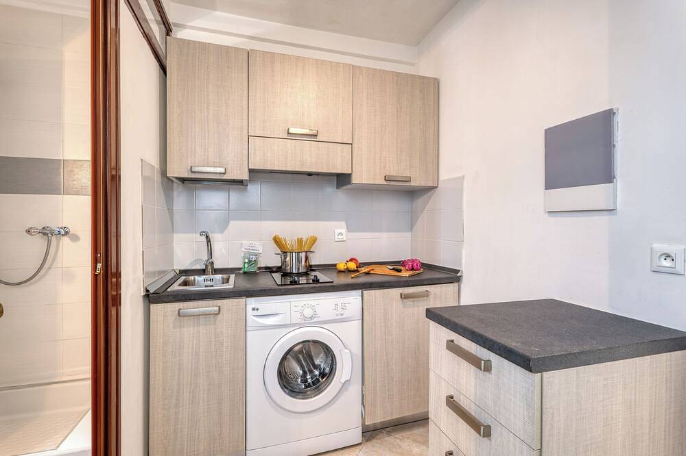 Entire apartment, Lovely Studio In Mountain Village, Breil-sur-Roya, France in Breil-sur-Roya, Nice region