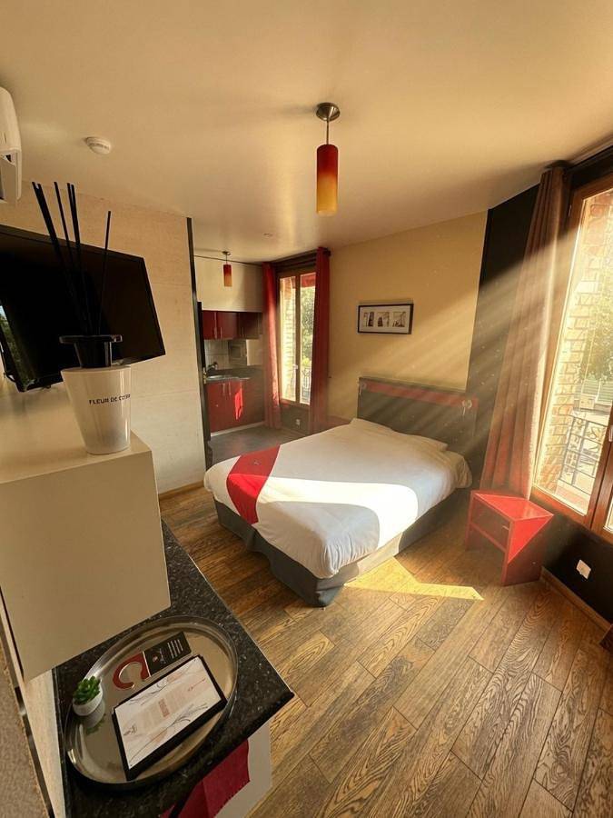 Marinha Hôtel in Gentilly, Val-de-Marne