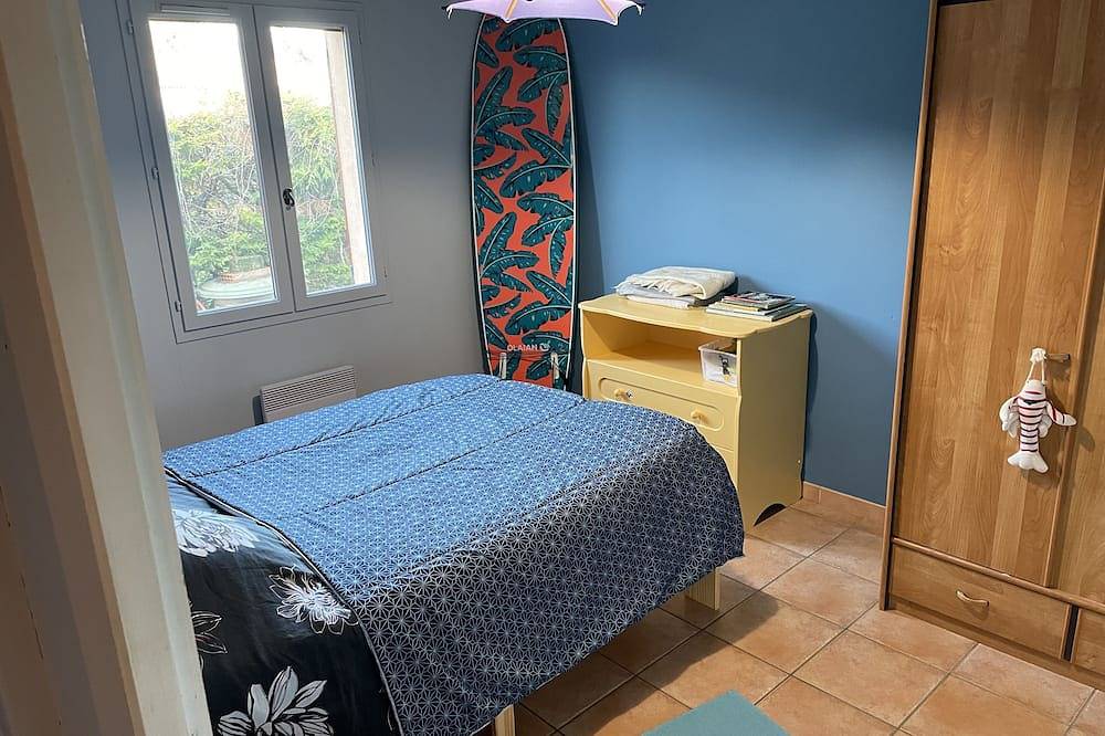 Villa with pool, conveniently located between Arles Nimes and Avignion in Comps, Nimes und Umgebung