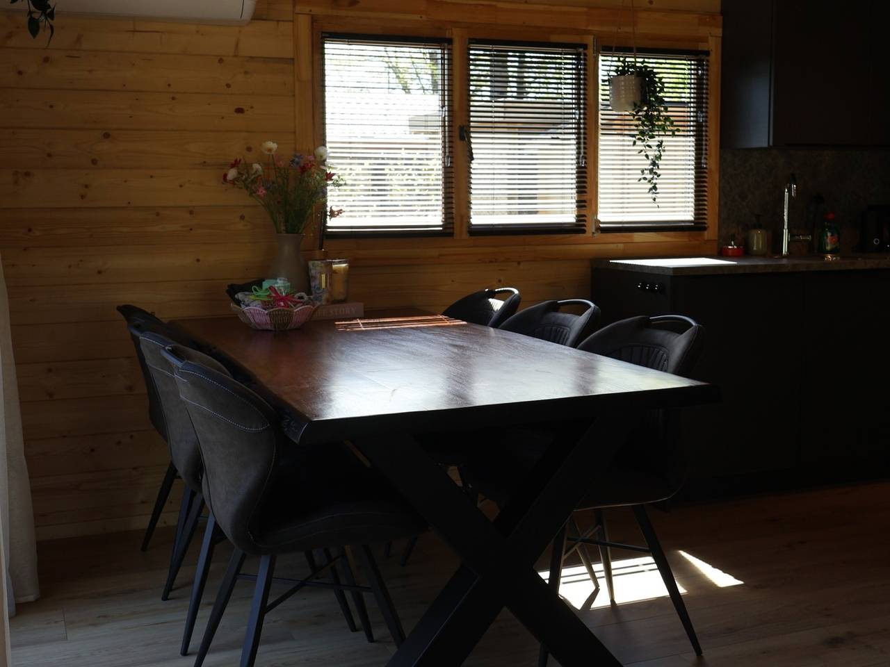 Freistehendes Waldhaus für 6 Personen mit moderner Küche und Wellnessbereich in Nationalpark De Groote Peel