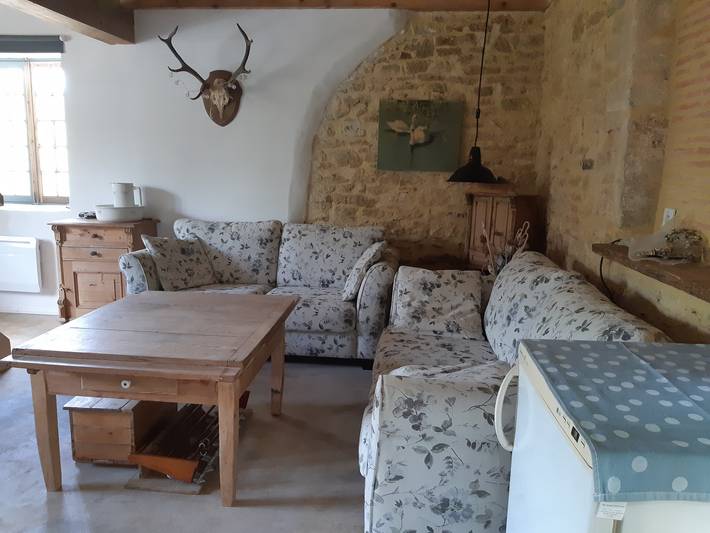 Gîte pour 4 personnes, avec piscine, animaux acceptés à Montcabrier - 2