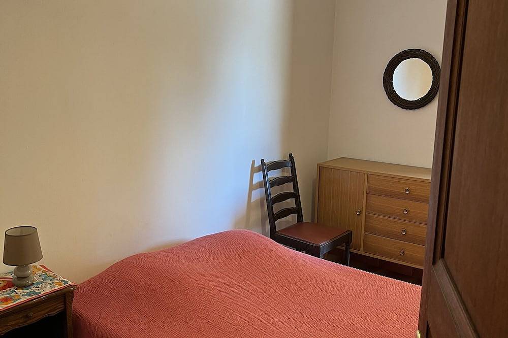 Appartamento intero, Apartment F3 air-conditioned 3mn walk from the beach large garden property digicode in Tiuccia, Casaglione