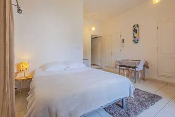 Appartement De Vacances pour 2 Personnes dans Chambéry, Région de Chambéry, Photo 1