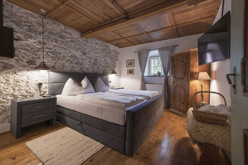 Bauernhaus-Schloss Wagrain - Bauernhaus für 10 Personen (265qm) in Ebbs, Kufstein Umgebung