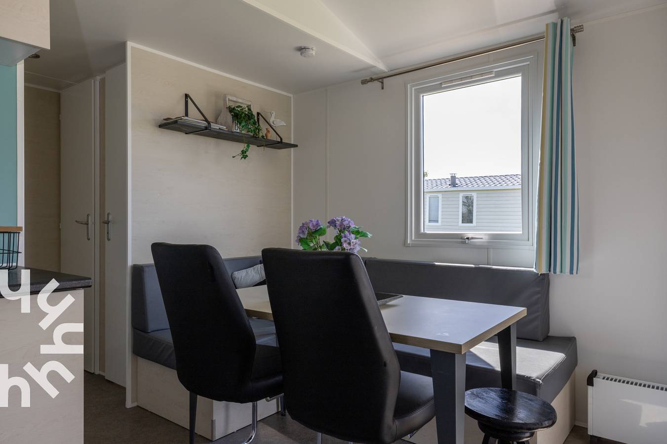 Komfortables 6-Personen-Chalet in Lemmer mit freiem Blick auf das Wasser in Lemmer, Ijsselmeer