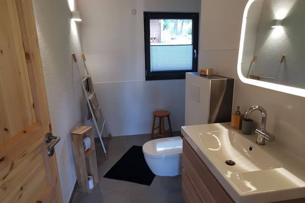 Ganze Wohnung, Ferienhaus Inari - Ferienhaus, Dusche, Wc, neuwertig in Seck, Westerwald