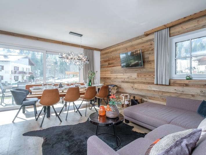 Ferienhaus für 24 Personen, mit Balkon und Terrasse sowie Garten und Sauna im Salzburger Land - 3