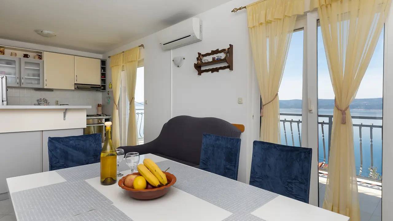 Cały apartament wypoczynkowy, Apartament wakacyjny dla 6 osób in Mimice, Omiš-Riviera