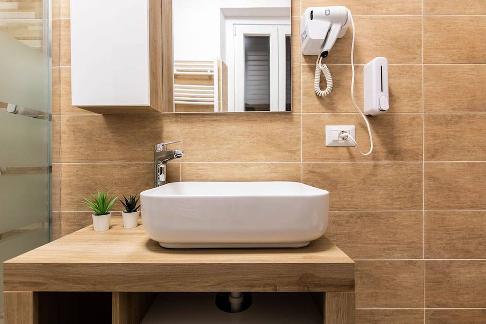 Apartamento entero, New White Flat - Near Rho Fiera and Train Station in Ρ, Provincia de Milan