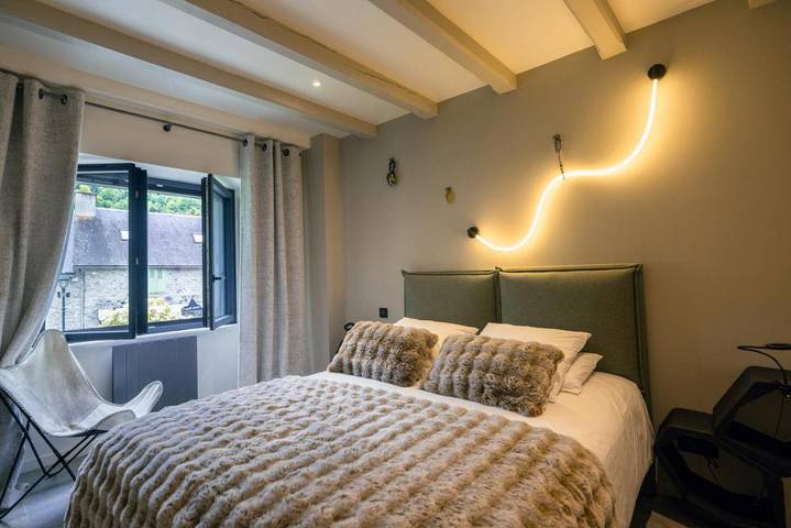 Location de vacances pour 2 personnes, avec jardin et jacuzzi, adapté aux familles dans Office De Tourisme De Saint Laurent Soulan - 3