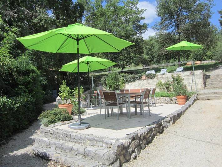 Location de vacances pour 2 personnes, avec terrasse ainsi que jardin et vue à Saint-Sozy - 4