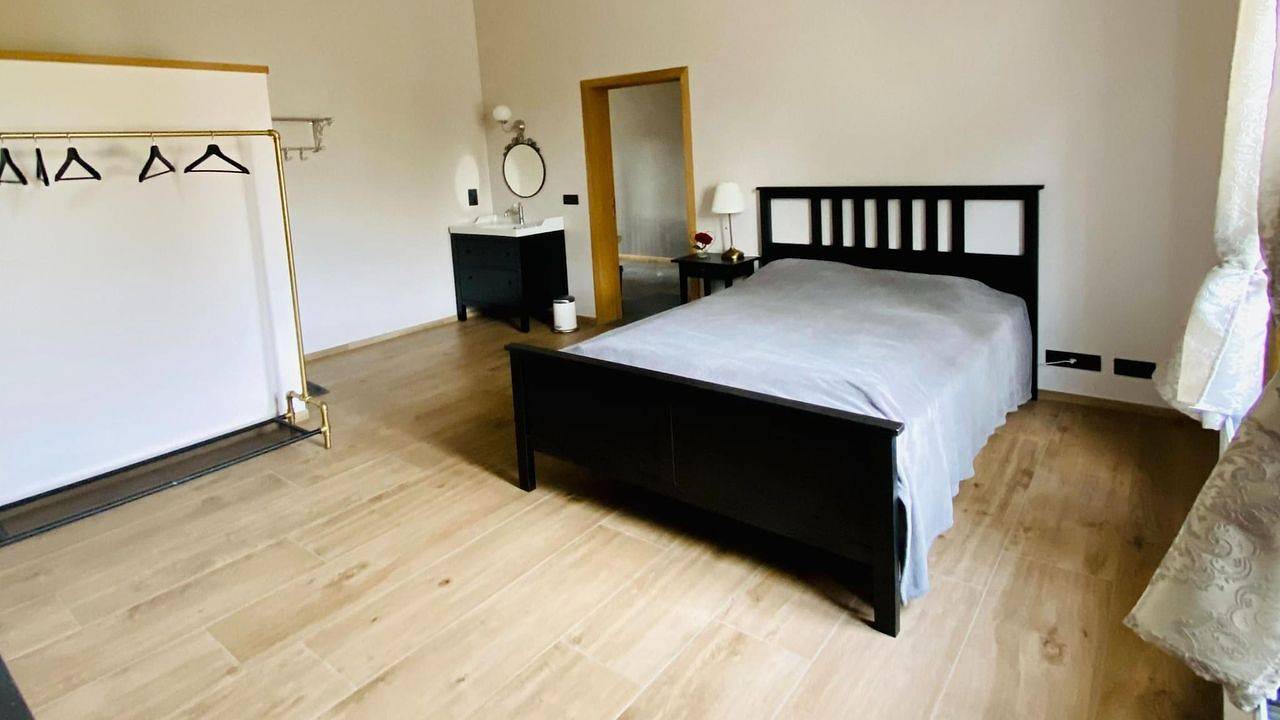 Geheel vakantieappartement, Vakantieappartement voor 15 personen met tuin in Beauraing, Regio Namur