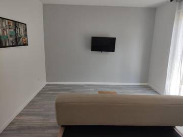 Gîte pour 4 personnes, avec jardin et terrasse dans Manthes