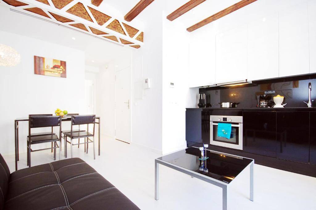 Apartamento entero, Encantador apartamento de un dormitorio con balcón y vistas en Valencia in Valencia City Centre, Valencia