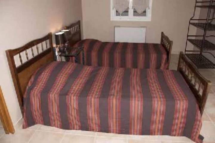 Gîte pour 4 personnes, avec jardin ainsi que balcon et piscine à Châteaurenard - 3