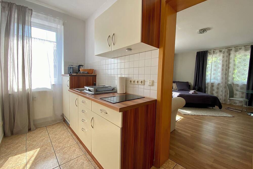 Ganze Wohnung, Ferien-/Monteurwohnung  // Berlin-Zentrum o. Potsdam 30km // Zossen Ot Wünsdorf in Wünsdorf, Zossen
