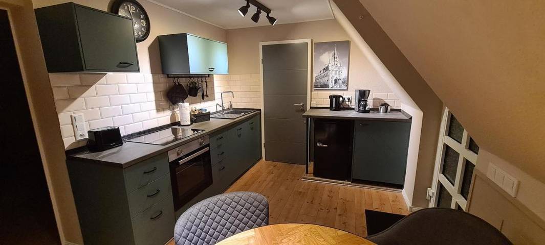 Ferienwohnung für 4 Personen, mit Balkon und Terrasse in Haßloch - 2