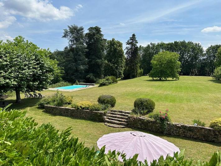 Location de vacances pour 13 personnes, avec Terrasse et Jardin ainsi que Piscine et Vue à Molières (région de Bergerac) - 4