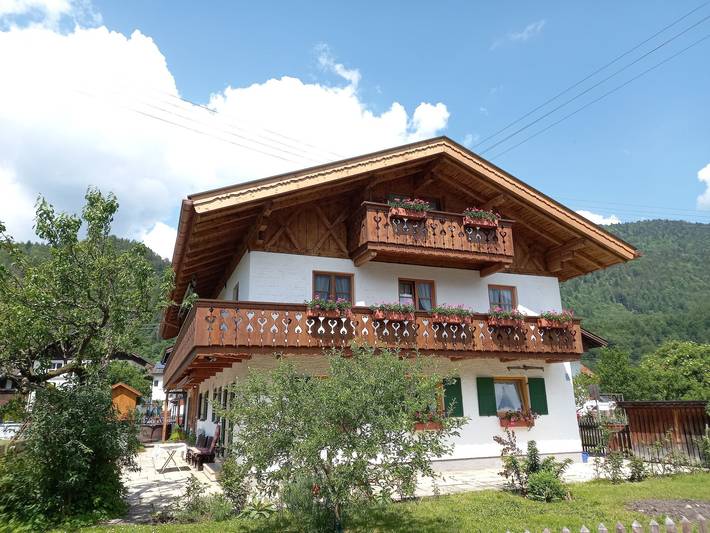 Ferienwohnung für 2 Personen, mit Terrasse und Garten in Farchant