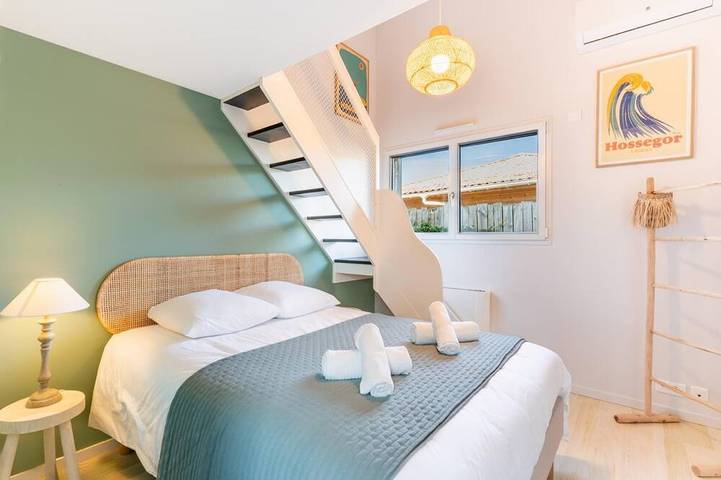 Location de vacances pour 10 personnes, avec terrasse et jardin à Angresse - 4