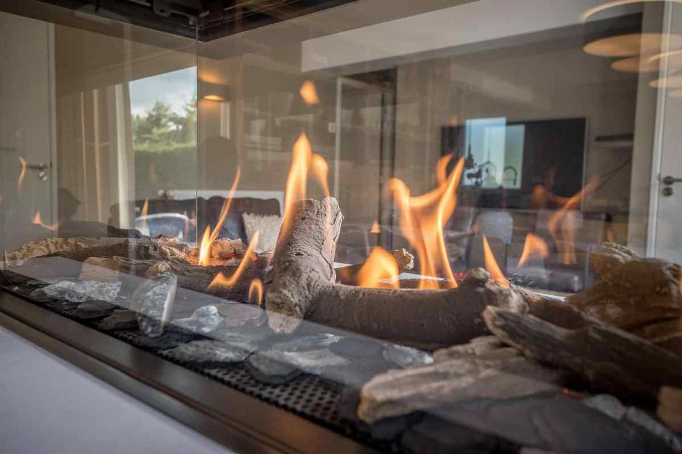 Luxe 30 persoons groepsaccommodatie met sauna en eigen zwembad in Kessel, Limburg. in Kessel (Peel en Maas), Limburg