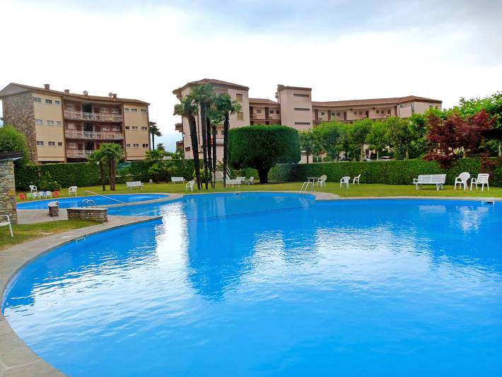 Ferienwohnung für 2 Personen, mit Balkon und Terrasse sowie Garten und Kinderpool
