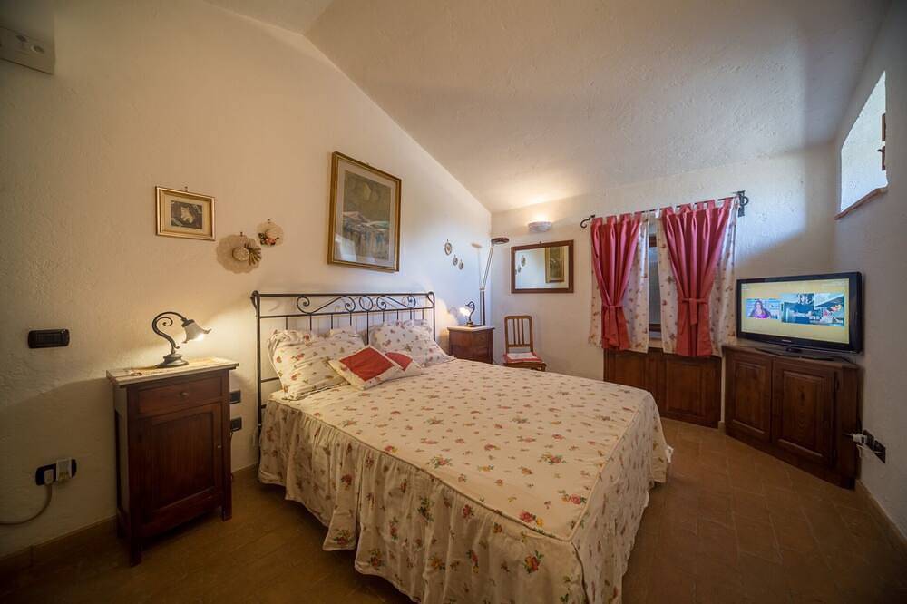 House among the oaks max 6 people in Avigliano Umbro, Terni Provinz