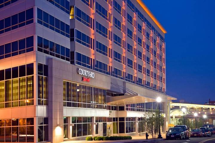Hotel für 4 Personen, mit Pool, mit Haustier in Washington D.C.
