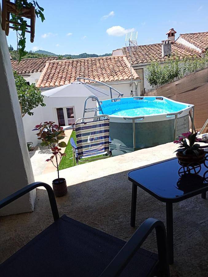 Casa rural para 6 personas, con vistas y jardín además de terraza y piscina en Galaroza - 3