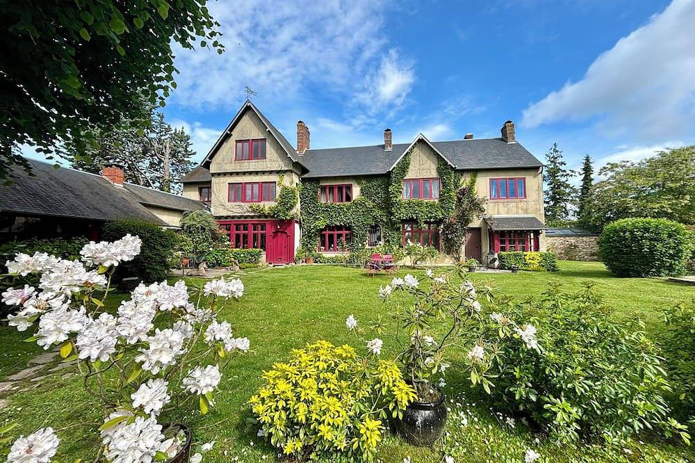 F2 de charme au Rdc d'une grande maison proche Giverny in Lommoye, Yvelines