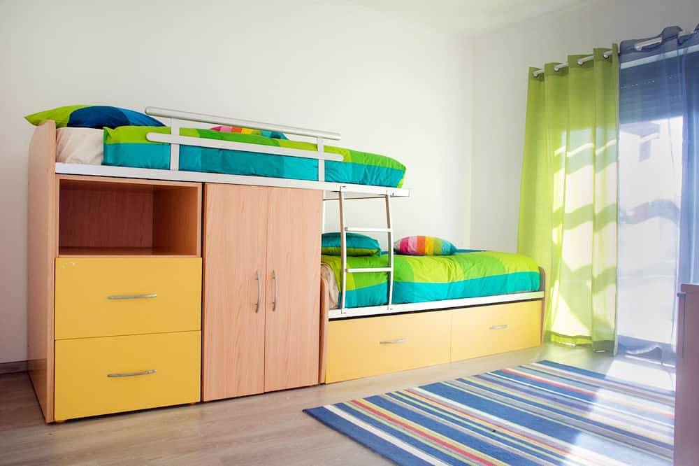 Villa, 4 Schlafzimmer, 3 km vom Strand entfernt in Praia do Carvalhal, Carvalhal