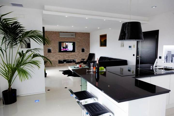 Appart’hôtel pour 2 personnes, avec jardin et sauna ainsi que vue et piscine