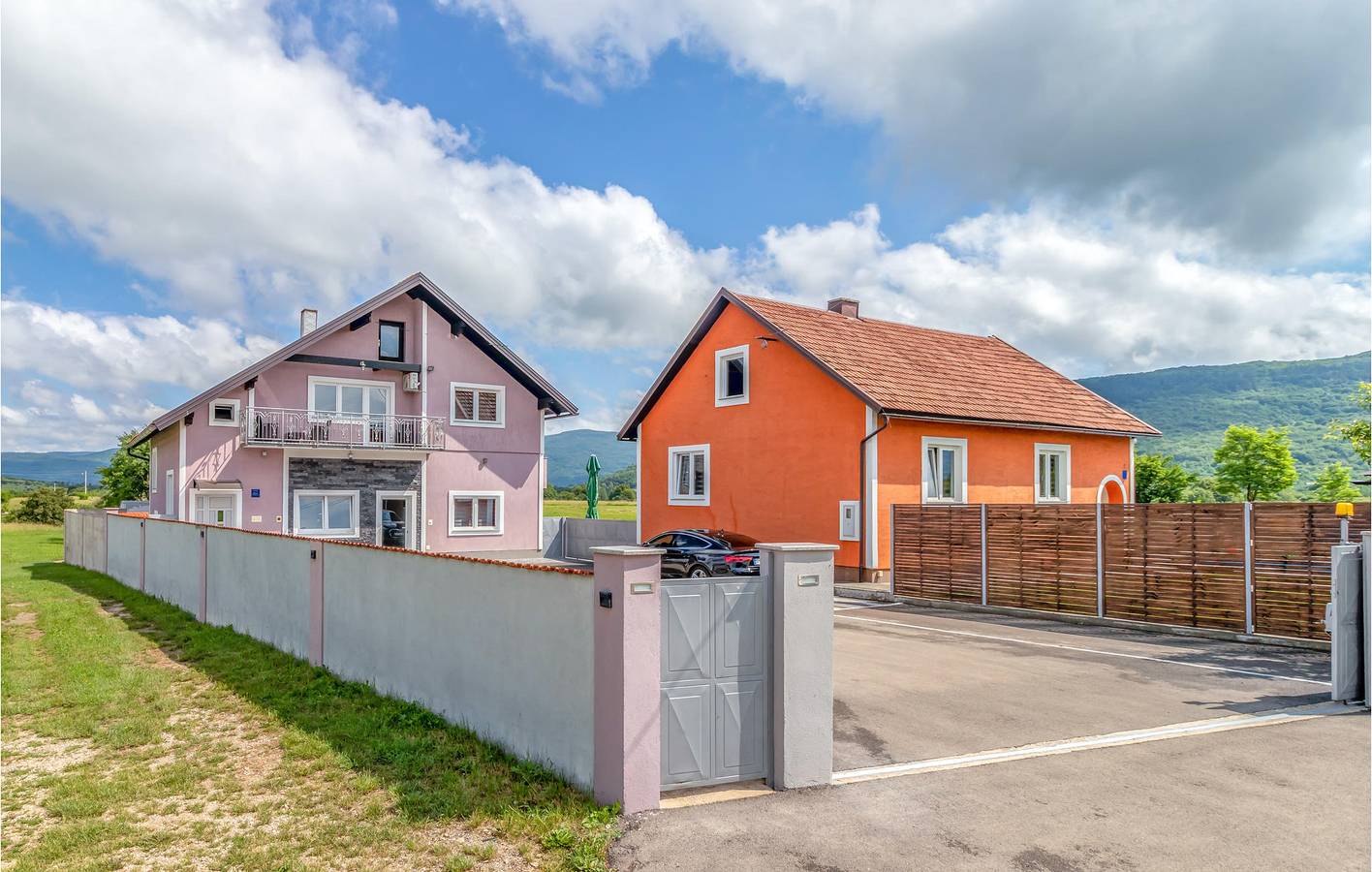 Geheel vakantieappartement, Vakantieappartement voor 4 personen met uitzicht in Prozor, Lika-Senj