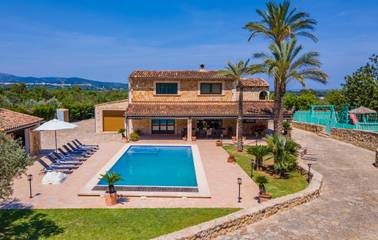 Finca in Puig de Santa Magdalena, Inca für 9 