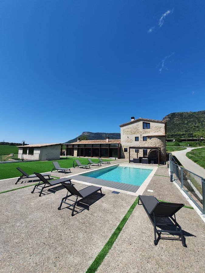 Chalet para 25 personas, con Balcón y Terraza además de Jardín y Piscina en Provincia de Barcelona