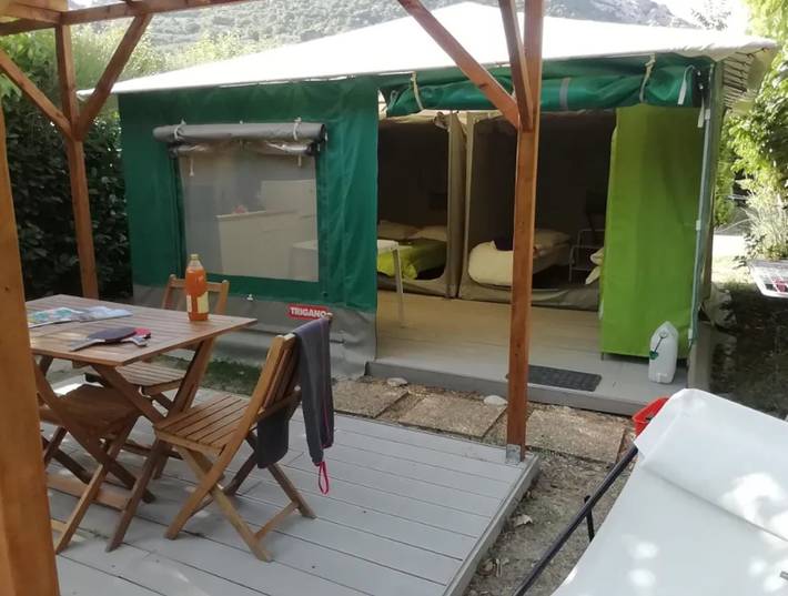 Tente pour 5 personnes, avec sauna et jacuzzi dans la Drôme - 4