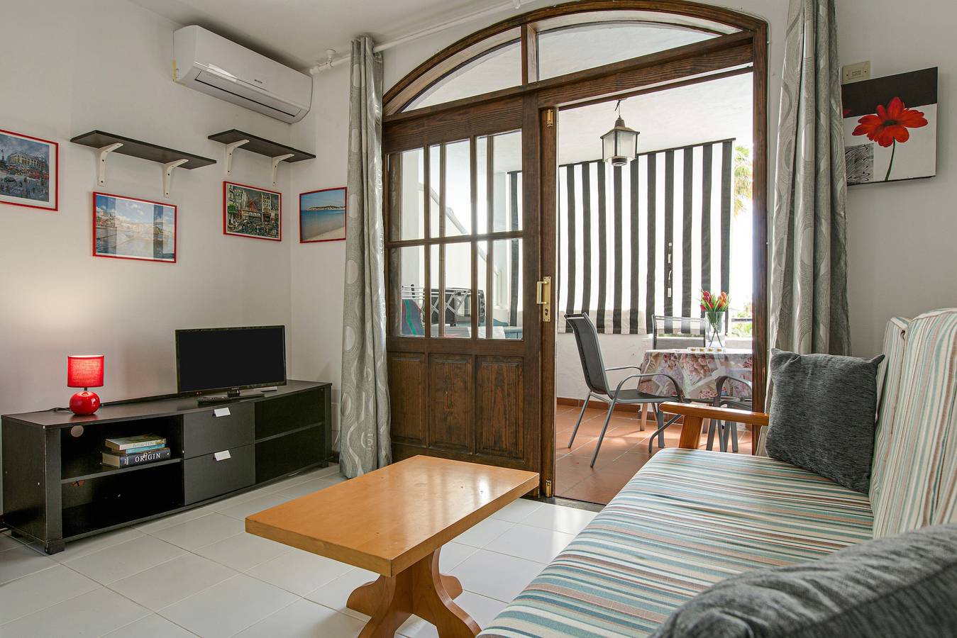 Appartement "Villa Amanda" met Uitzicht op Zee, Zwembad, Wi-Fi, Airconditioning & Terras, foto 7