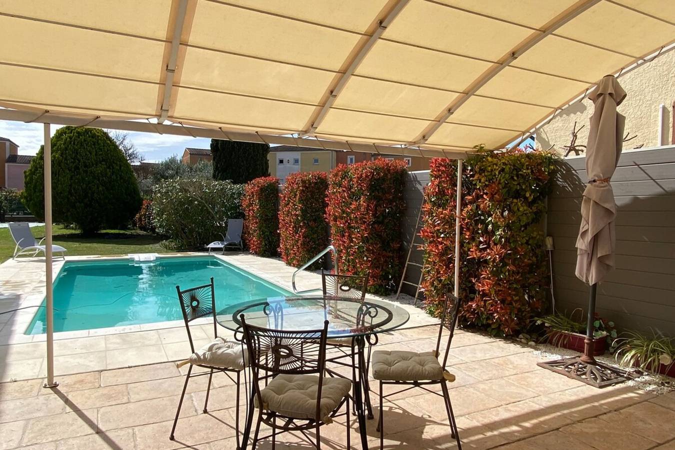 Family villa with garden and pool in L'Isle-sur-la-Sorgue, Vaucluse