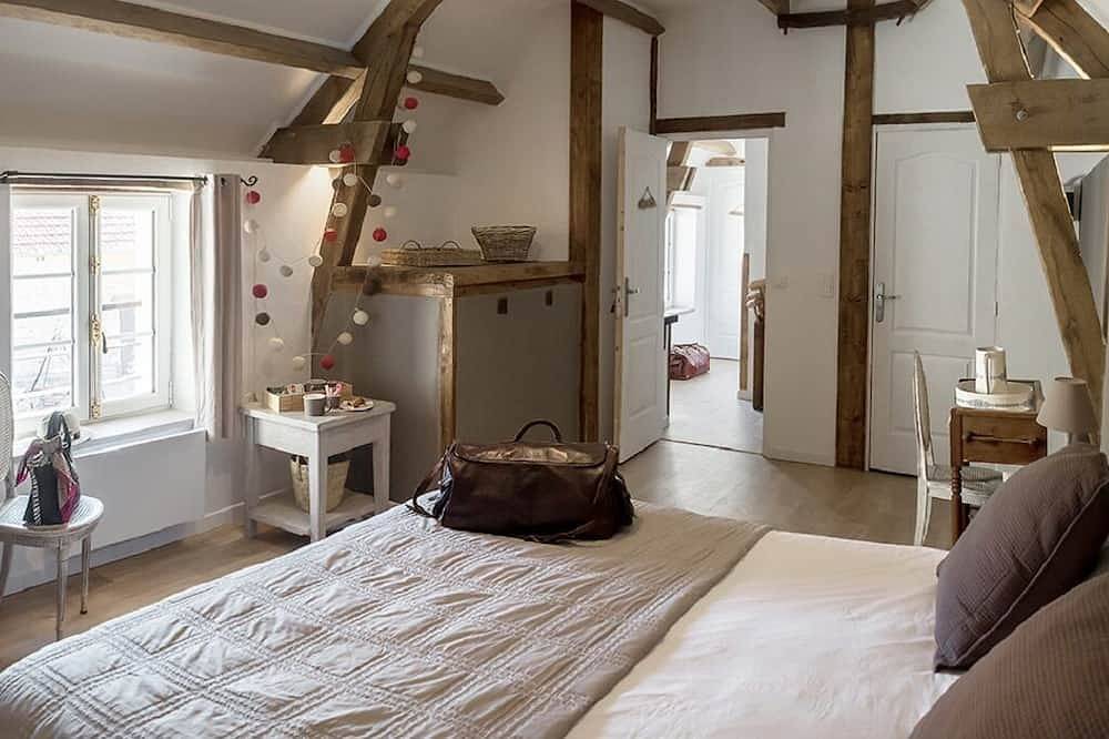 Chambre d'hôte à La Cour Souveraine près des plages du débarquement et de Bayeux in Mosles, Région de Bayeux