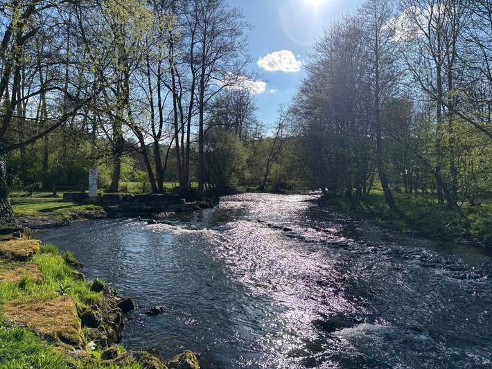 Location de vacances pour 6 personnes, avec terrasse, adapté aux familles dans Han-sur-Lesse - 2