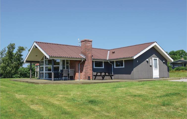 Ferienhaus für 8 Personen, mit Terrasse und Whirlpool sowie Sauna