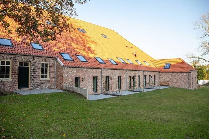 Bauernhof für 4 Personen, mit Terrasse und Garten in Rysum