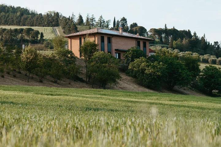 Location de vacances pour 3 personnes, avec piscine ainsi que jardin et vue dans Castrocaro Terme - 3