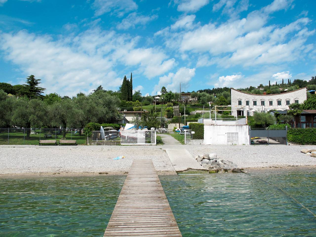 Entire apartment, Casa Centrale in Manerba del Garda, Garda Mountains