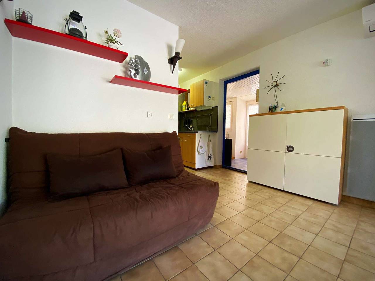 Gemütliches Ferienhaus für 4 Personen, klimatisiert, 900m vom Meer, Terrasse, Parkplatz, tierfreundlich in Gruissan (Ville), Gruissan