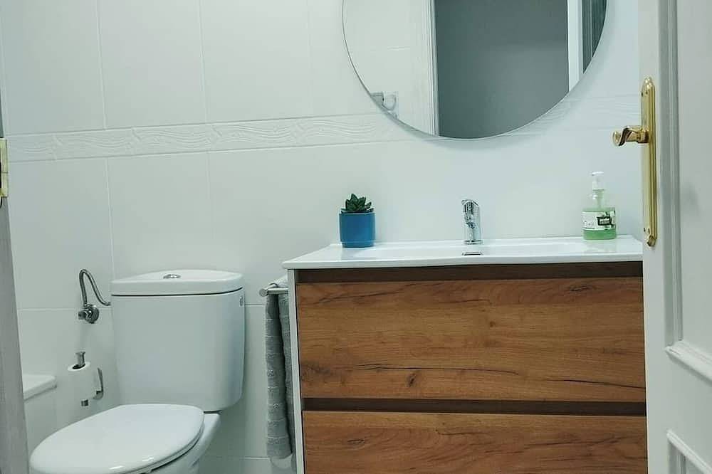 Entire apartment, La Berrea Cabañaquinta in Cabanaquinta, Aller