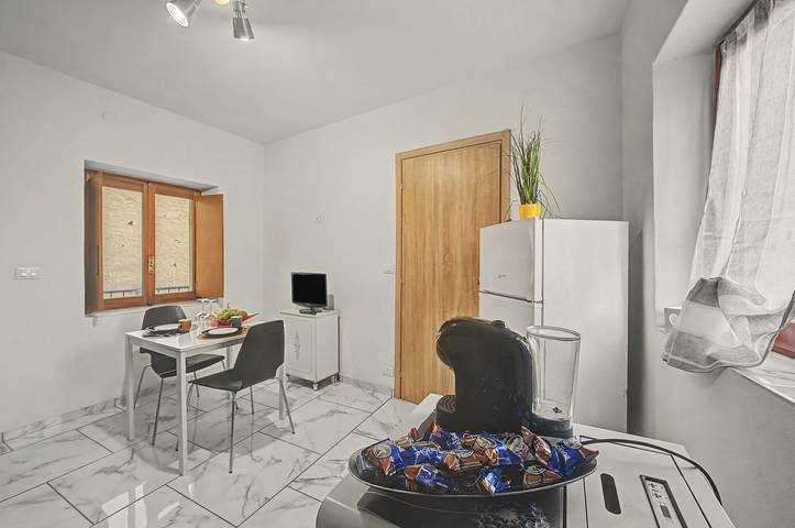 Ganze Wohnung, Wohnung 'Nel Borghetto' mit Gemeinschaftsterrasse, Balkon und WLAN in Ivrea, Canavese