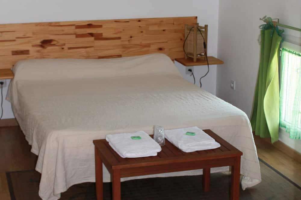 Town house 5 minutes' walk from town center and rivers. in Corte Francia, Parco naturale regionale della Corsica