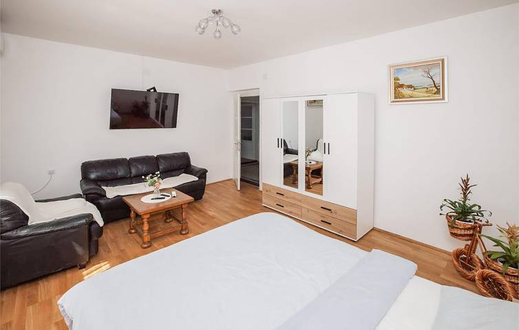 Charmante 2-Zimmer-Wohnung mit Pool, in der Nähe der Drau in Koprivnica-Krizevci